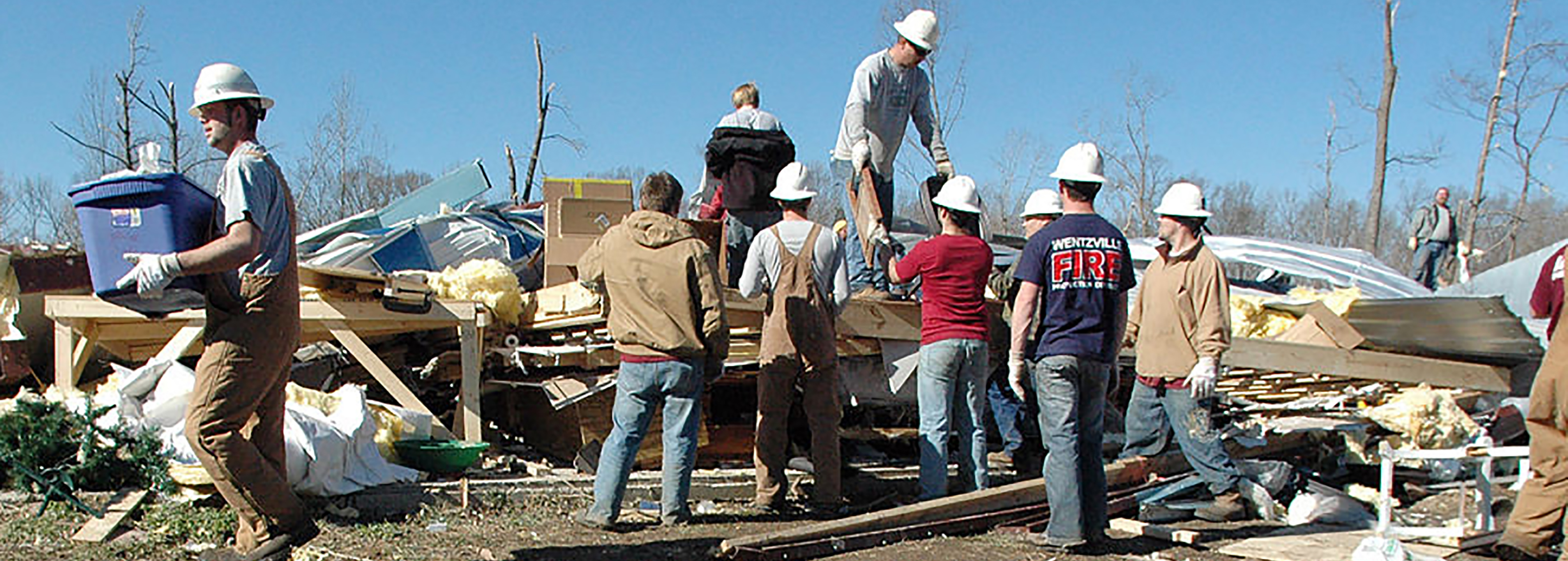 Disaster volunteers picture